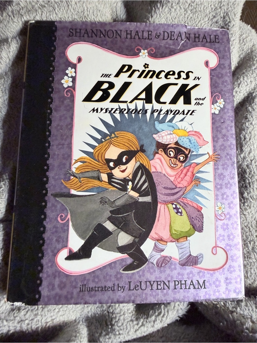 The Princess in Black and the Mysterious Playdate - Purple Kids Book